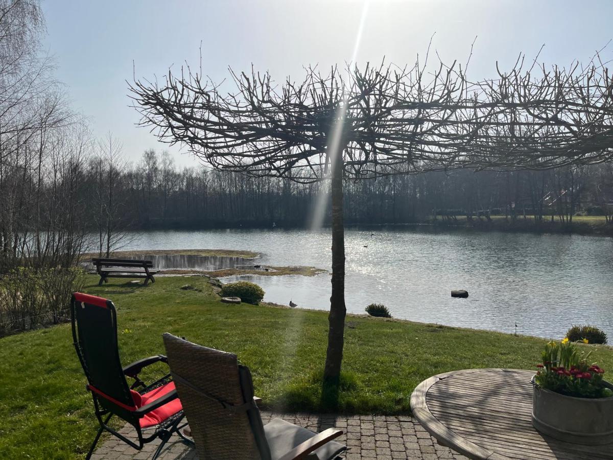 Gemuetliches Fachwerkhaus Am See Mit Kamin Warendorf Exterior photo
